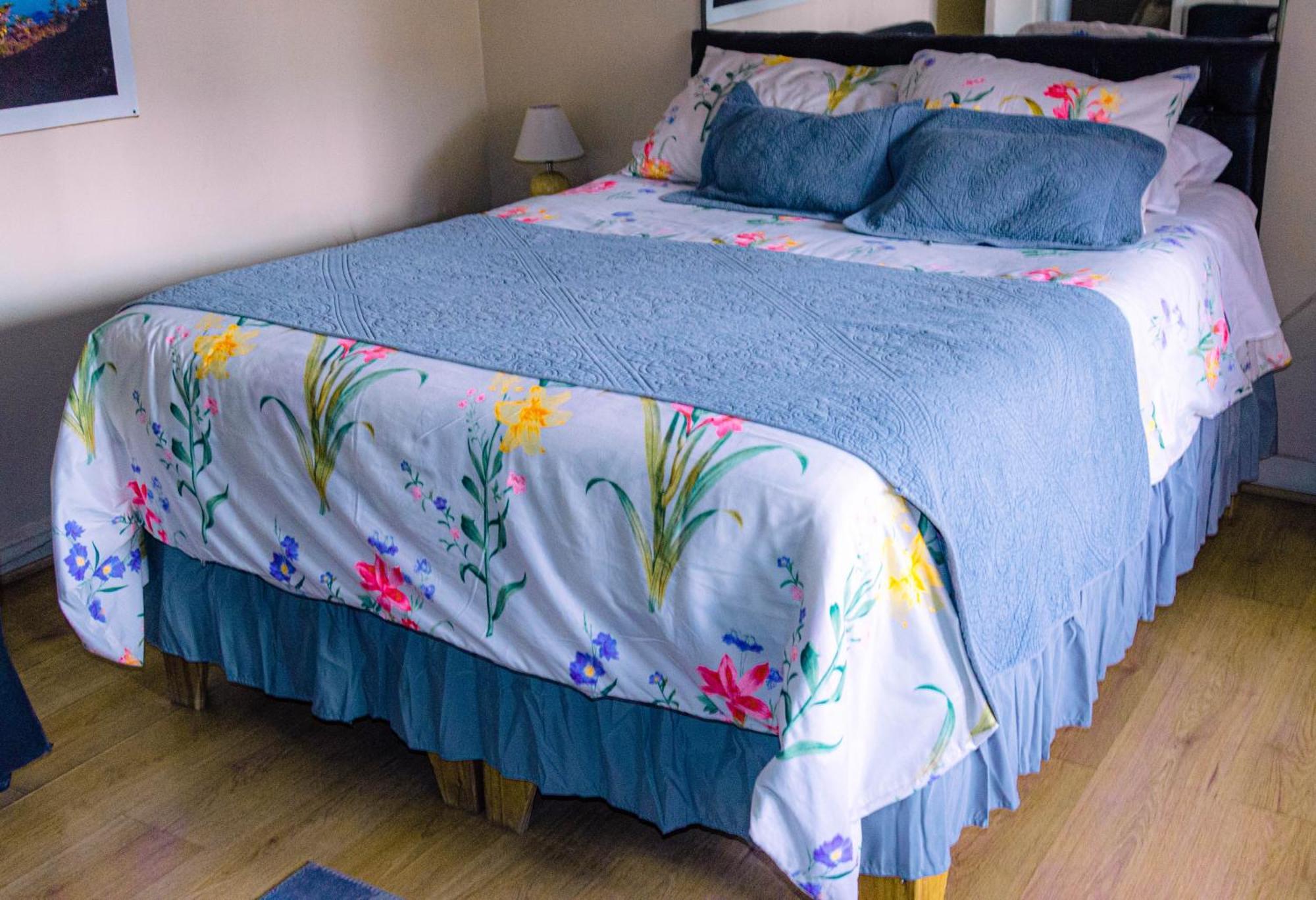 Hostal Chile Chico - Santiago — Photos 1